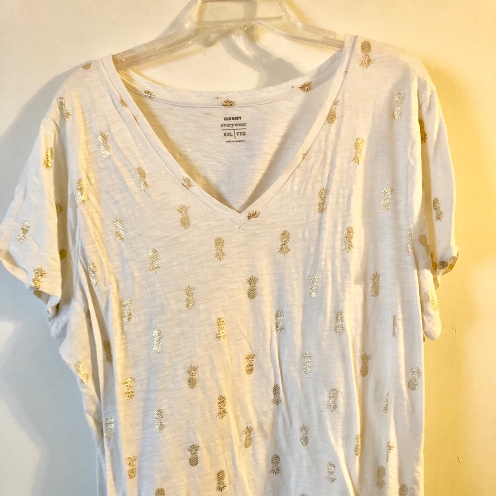 Old Navy 2X Pineapple T-Shirt